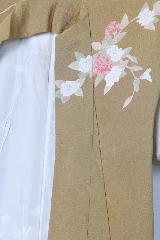 Japan used kimono, mustard yellow, gray, green, blue, brown, floral pattern, crepe silk, hand-painted Kyoto Yuzen dyeing, R255