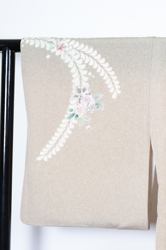 Japan used kimono, Tsujigahana pattern, withered field color, white, brown, gray, ink, blue, Shibori (tie-dye) technique, artist's work, R206