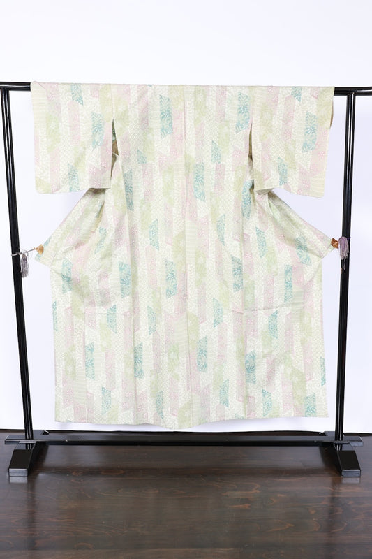 Japanese kimono used <Tsumugi> M-size  silk 100% /B971