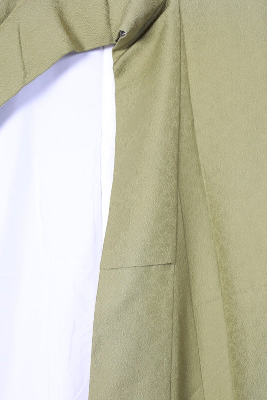 Japan kimono, brand new, unused, matcha green, raised weave, single crest of three geese in a circle, R212