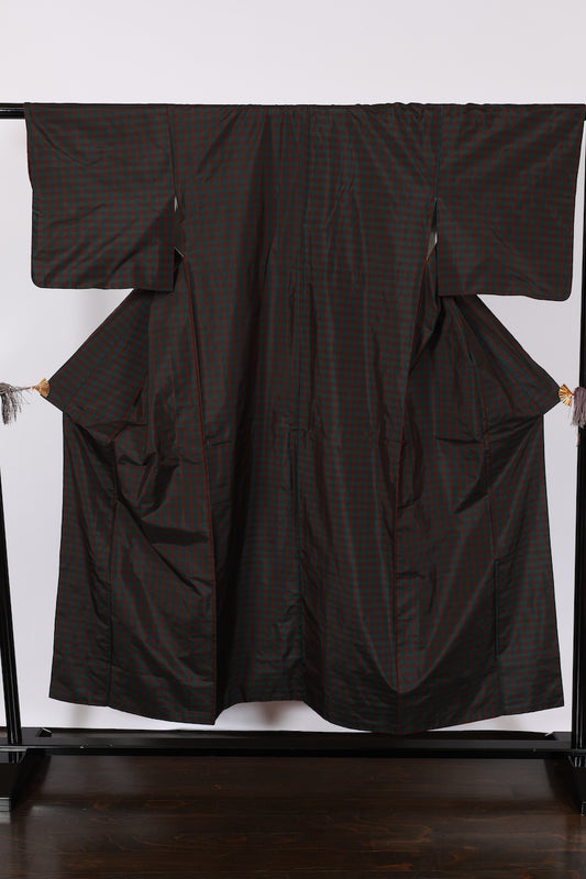 Japanese kimono used <Tsumugi> M-size  silk 100% /B965