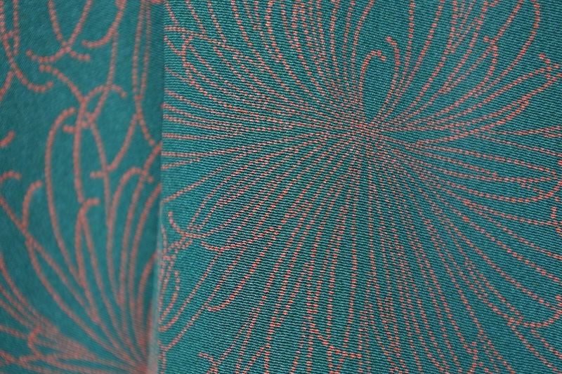 Ise-style komon (used kimono fabric), green and orange, scattered chrysanthemum design, cone carving, by Hirose Yumo, R213