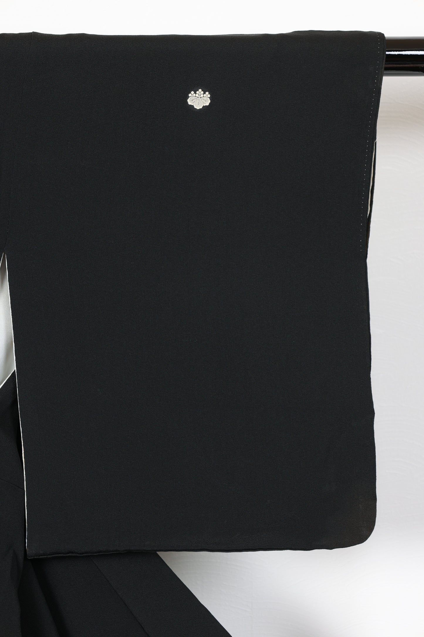 Black formal used kimono (Kurotomesode), designer piece, five crests (Gosan no Kiri), hand-painted design, R253