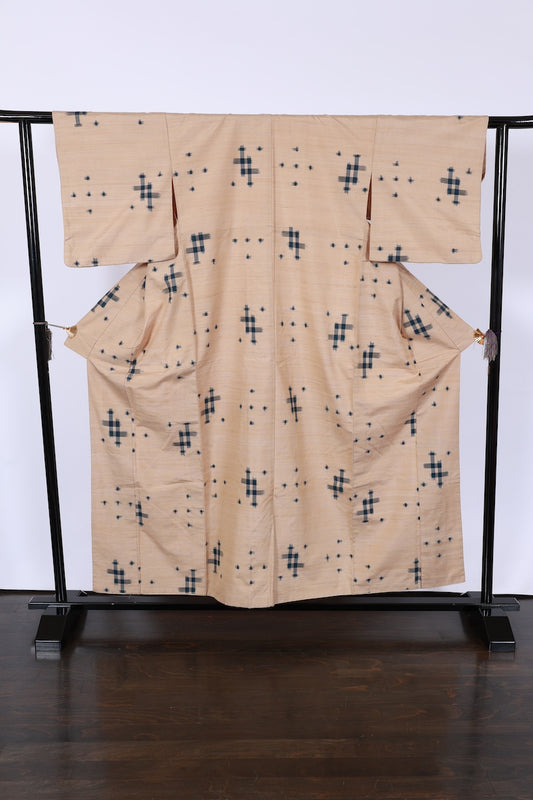Japanese kimono used <Tsumugi> M-size  silk 100% /B959