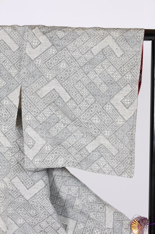 Yuki Tsumugi used silk fabric, shades of gray and light purple, ikat pattern, handwoven.B1482
