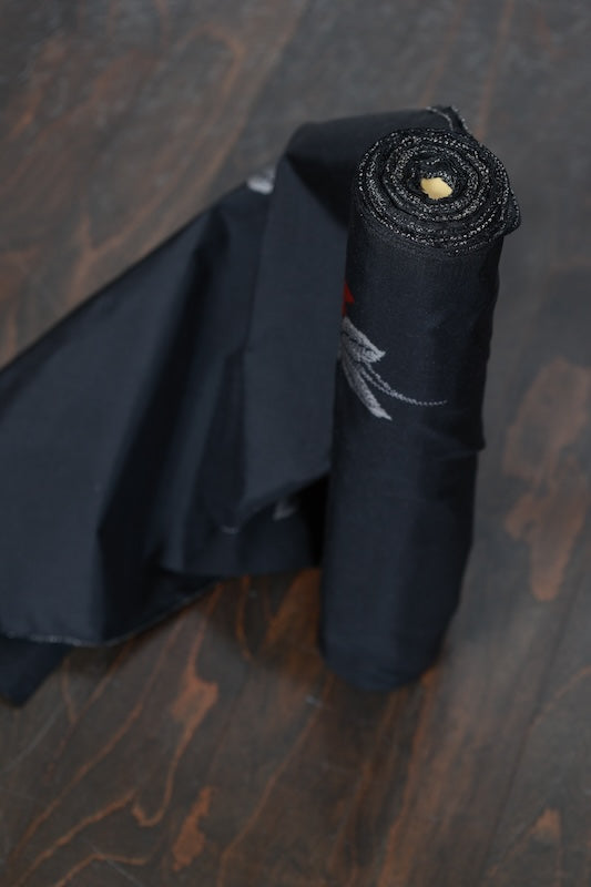 Oshima Tsumugi silk fabric , brand new, black, gray, red, green, white, seven-mark weave, R268
