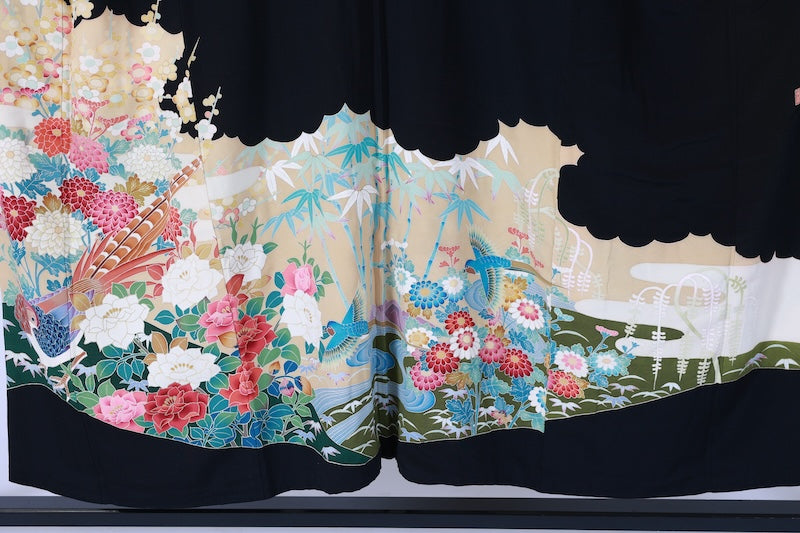 Black formal kimono used(Kurotomesode) - Green, coral, blue, gold - Flower and bird design - Hand-painted - Kyo-Kaga Yuzen (Kyoto style) - J4