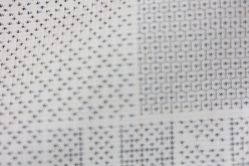 used Authentic white Oshima Tsumugi silk fabric, white and indigo, seven-mark weave, abstract pattern, J39