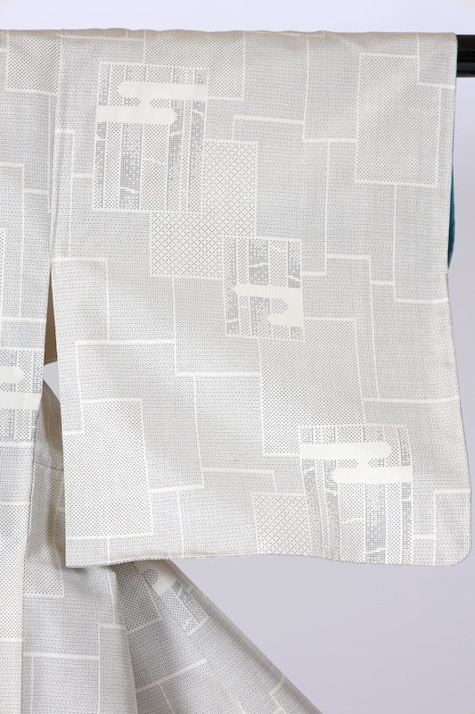 used Authentic white Oshima Tsumugi silk fabric, white and indigo, seven-mark weave, abstract pattern, J39