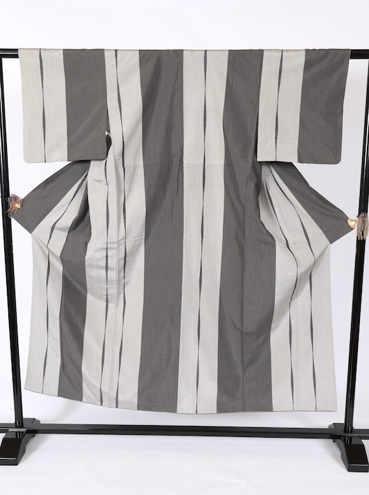 Japanese kimono used <Tsumugi> Msize  silk 100% /T568