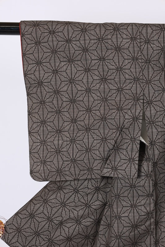 Japanese kimono used <Tsumugi> Ssize  silk 100% /T579