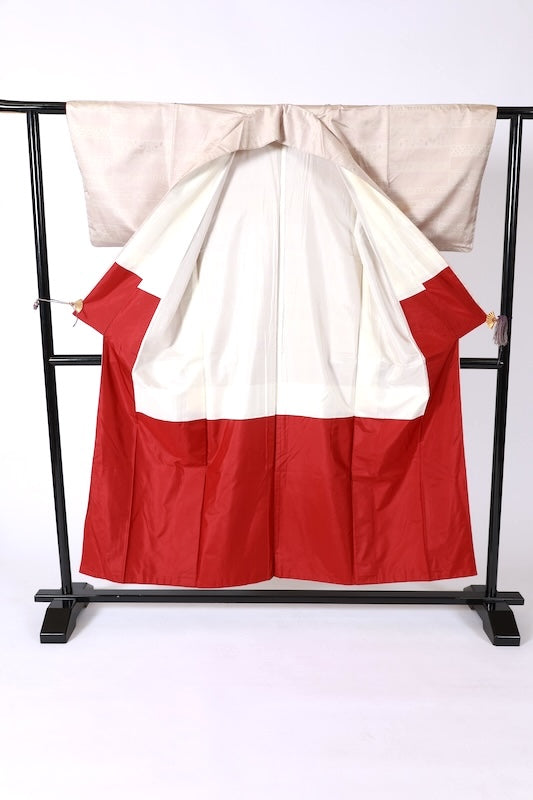 Tsumugi used kimono silk fabric, beige, light brown, light green, horizontal stripes, ikat pattern, J37