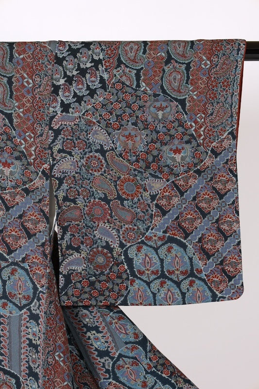 Komono used (small patterned kimono fabric) in shades of indigo, brown, green, and gray, with a sarasa (chintz) pattern, hand-dyed, J32