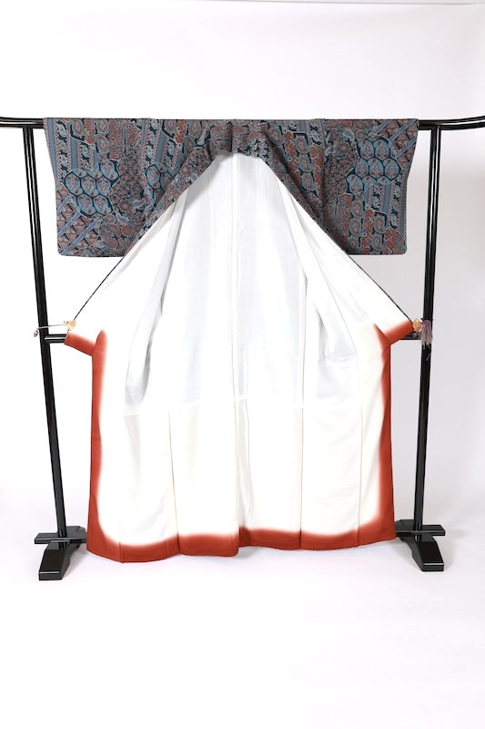 Komono used (small patterned kimono fabric) in shades of indigo, brown, green, and gray, with a sarasa (chintz) pattern, hand-dyed, J32