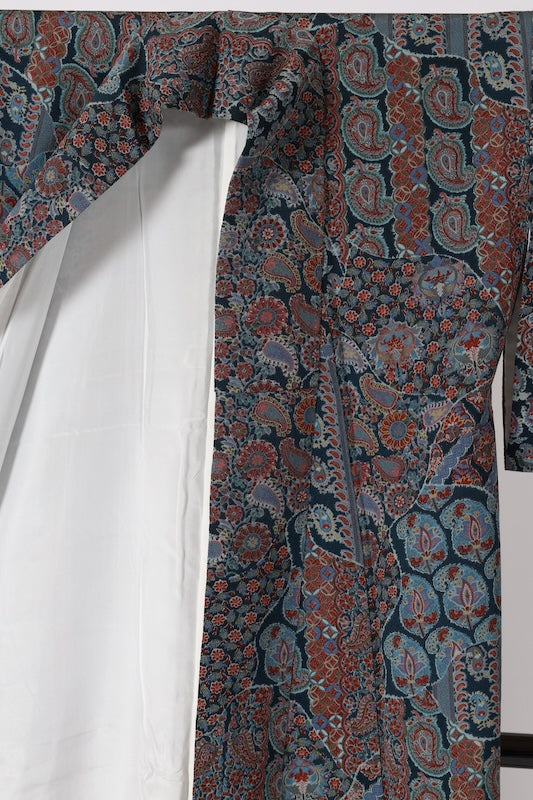 Komono used (small patterned kimono fabric) in shades of indigo, brown, green, and gray, with a sarasa (chintz) pattern, hand-dyed, J32