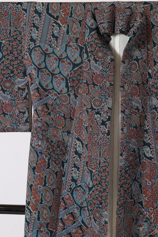 Komono used (small patterned kimono fabric) in shades of indigo, brown, green, and gray, with a sarasa (chintz) pattern, hand-dyed, J32