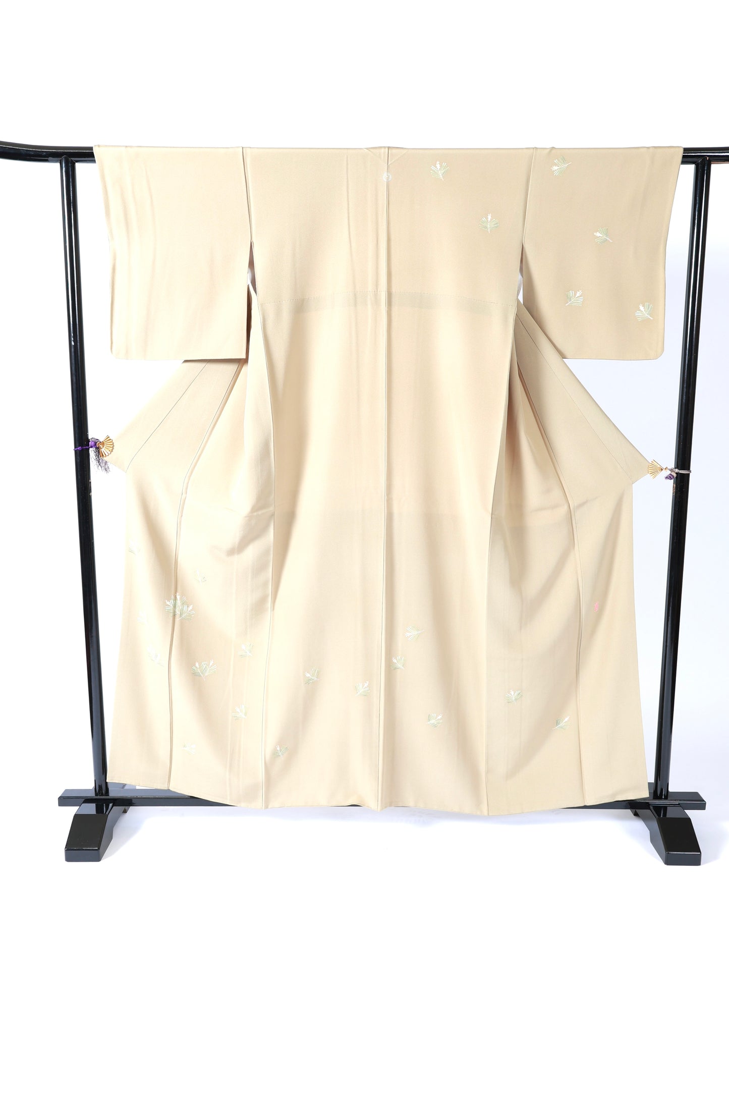 Japanese kimono  (L) -size 100% silk  / Homongi Hon Kaga Yuzen Ichiro Kakimoto Beige Green Purple Yellow Coral Wakamatsu Wisteria V7