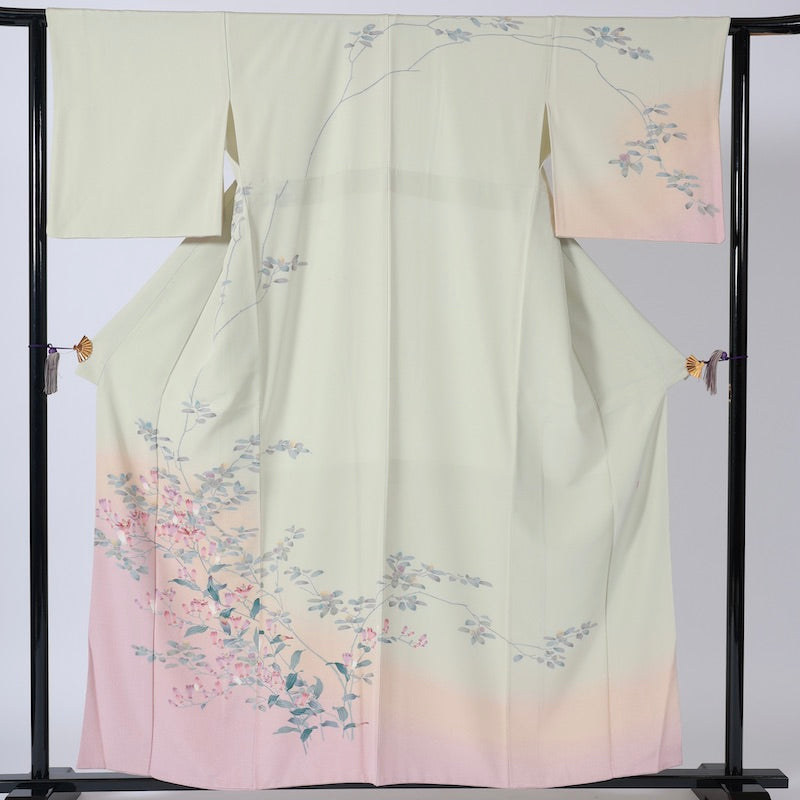 Used kimono (Houmongi) M-size 100% silk /1265