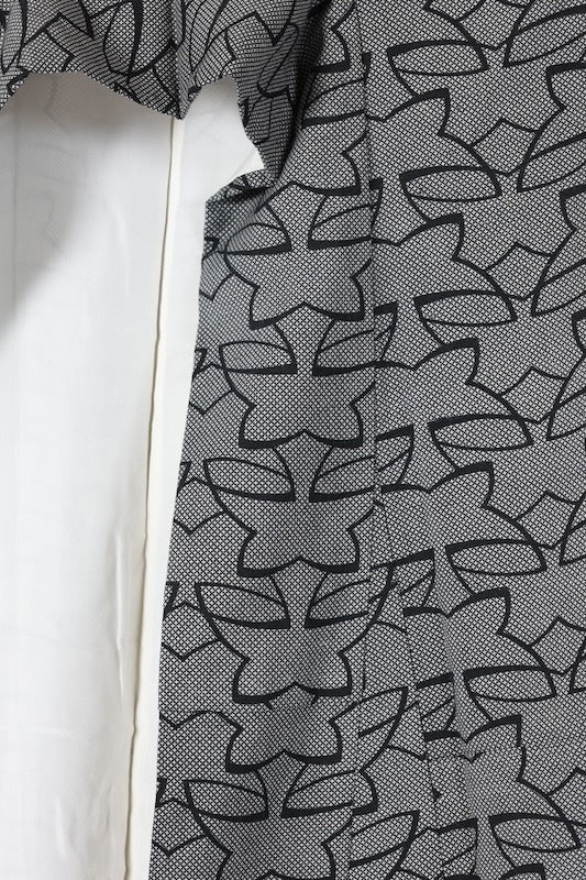 Japan kimono used, black and white, abstract pattern, size L48