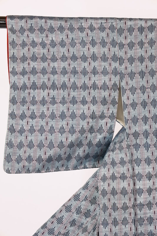 Japan used kimono Tokamachi Tsumugi silk fabric, light blue, indigo, reddish-brown, geometric pattern, handwoven, L43