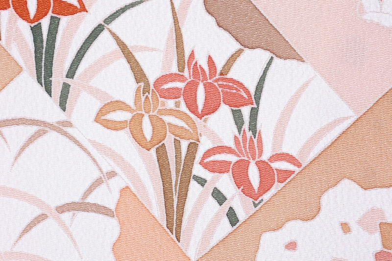 Komon (used kimono) - Beige, Coral, and shades of brown - Camellia, Iris, Dewdrop grass, Seigaiha (wave pattern), Diamond pattern, Chrysanthemum - Kyo-Yuzen (Kyoto-style dyeing) - L41