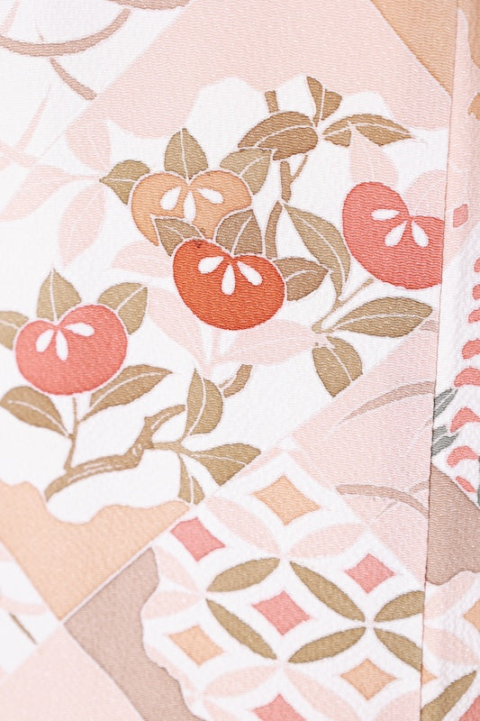 Komon (used kimono) - Beige, Coral, and shades of brown - Camellia, Iris, Dewdrop grass, Seigaiha (wave pattern), Diamond pattern, Chrysanthemum - Kyo-Yuzen (Kyoto-style dyeing) - L41
