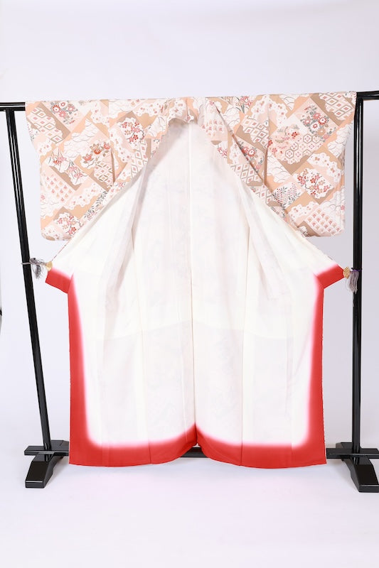 Komon (used kimono) - Beige, Coral, and shades of brown - Camellia, Iris, Dewdrop grass, Seigaiha (wave pattern), Diamond pattern, Chrysanthemum - Kyo-Yuzen (Kyoto-style dyeing) - L41
