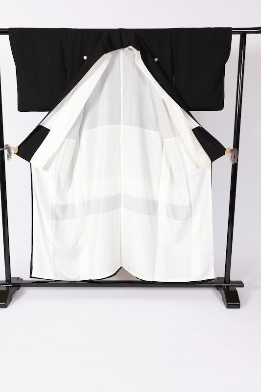 Japanese kimono used <Kurotomesode> L-size  silk 100% /B1091