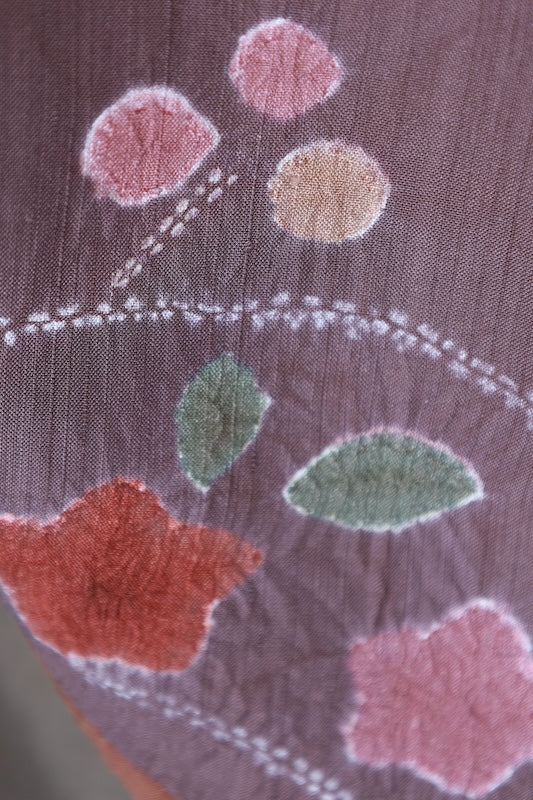 New, unused formal kimono (Houmongi), Tsumugi silk, shades of brown, green, purple, reddish-brown, embroidered tie-dye, hat tie-dye, floral pattern, L68