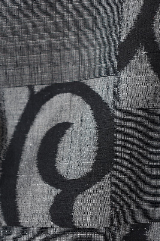Japanese kimono used Silk pongee, shades of gray and black, arabesque pattern, ikat, handwoven, L75