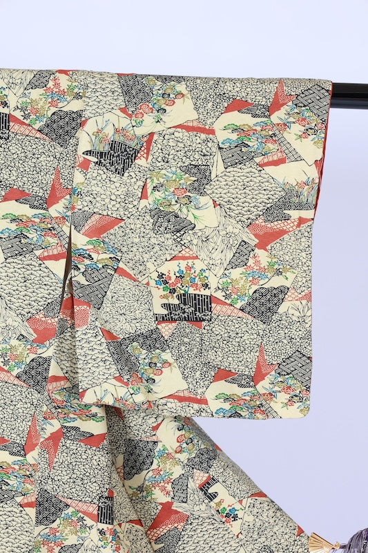 Japanease kimono usedTsumugi silk fabric, light green, black, green, brown, blue, stencil dyeing, L117