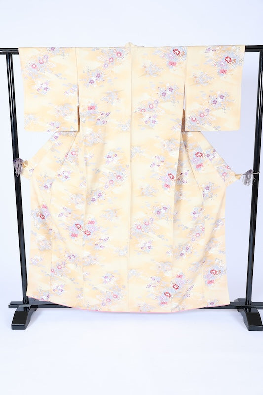 Japanese kimono used, shades of yellow, blue, reddish-brown, purple, white, gray, floral pattern, L116