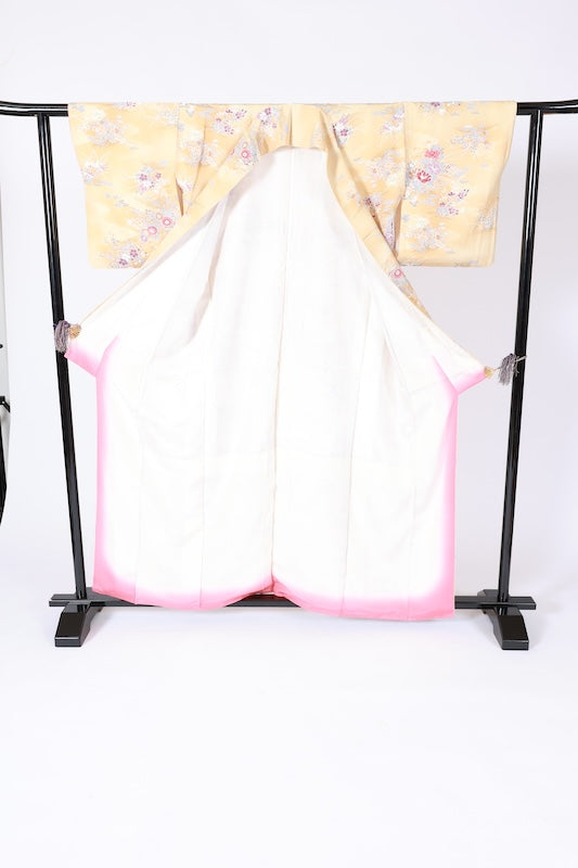 Japanese kimono used, shades of yellow, blue, reddish-brown, purple, white, gray, floral pattern, L116
