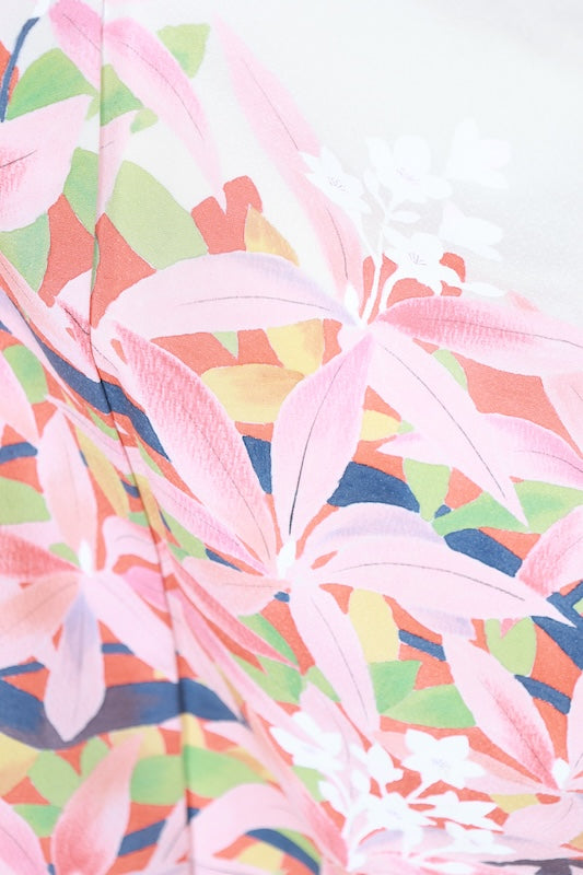 Japanese formal kimono used - Royal colors: cherry blossom pink, green, light purple, floral pattern, hand-painted Yuzen dyeing, artist's work, L113