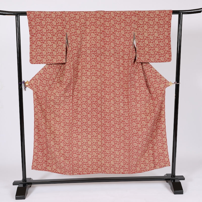 Japanese kimono  (M) -size 100% silk  / 389