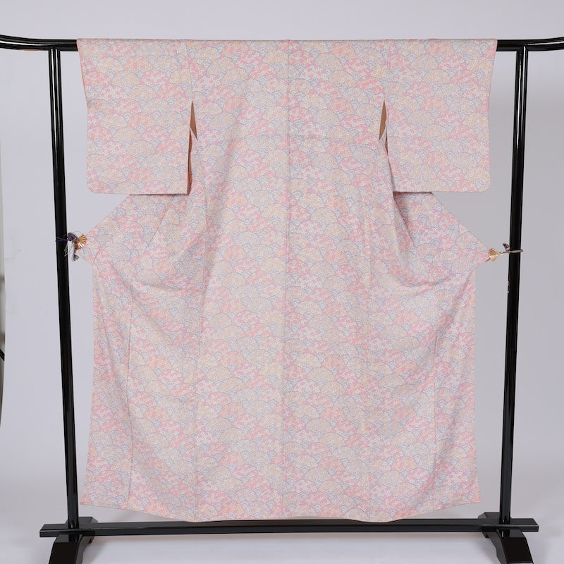 Japanese kimono  (M) -size 100% silk  / 387