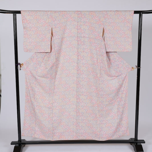 Japanese kimono  (M) -size 100% silk  / 387