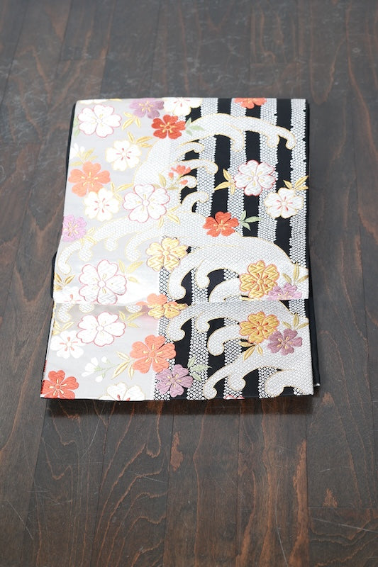 Hukuro obi (sash belt) Waves and Cherry Blossoms used /R459