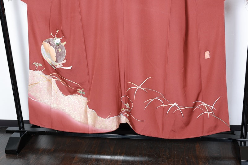 Irotomesode kimono Eye-catching color used /R423