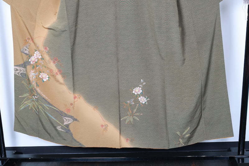 Houmongi kimono Vibrant colors used /R432