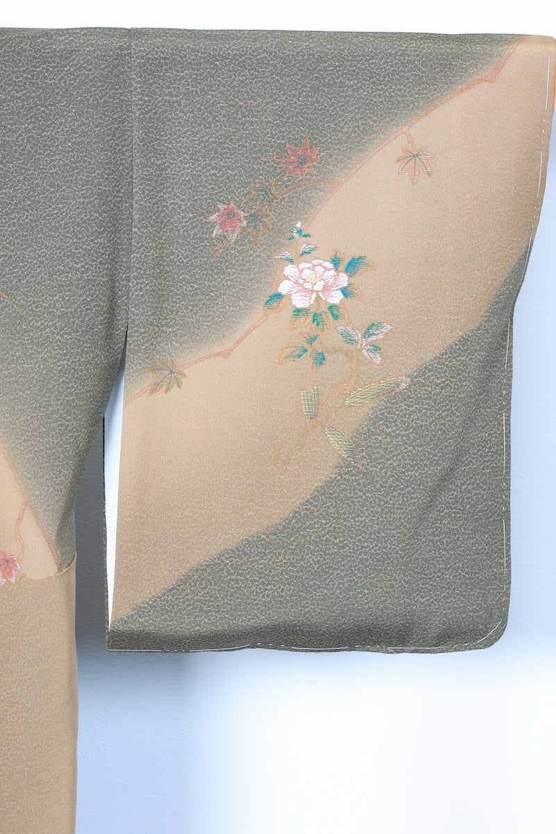 Houmongi kimono Vibrant colors used /R432