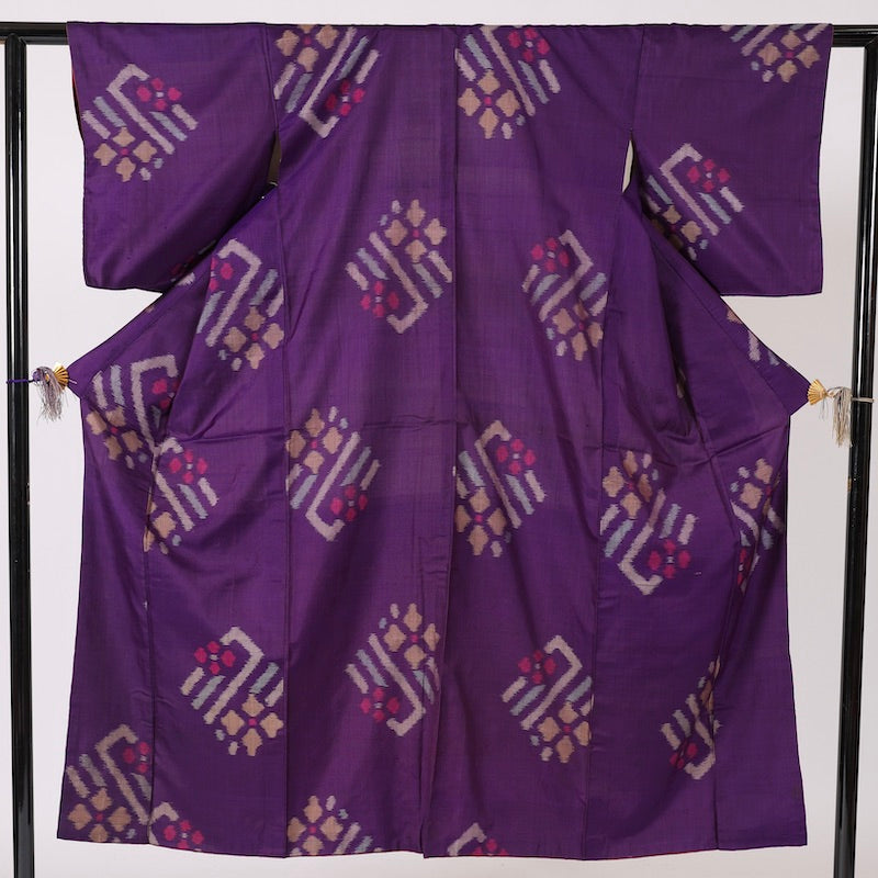 Japanese kimono   S-size 100% silk  / 1366