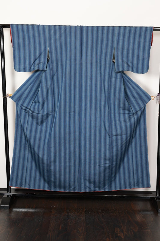 Tsumugi kimono Indigo shade Pre-owned /R481