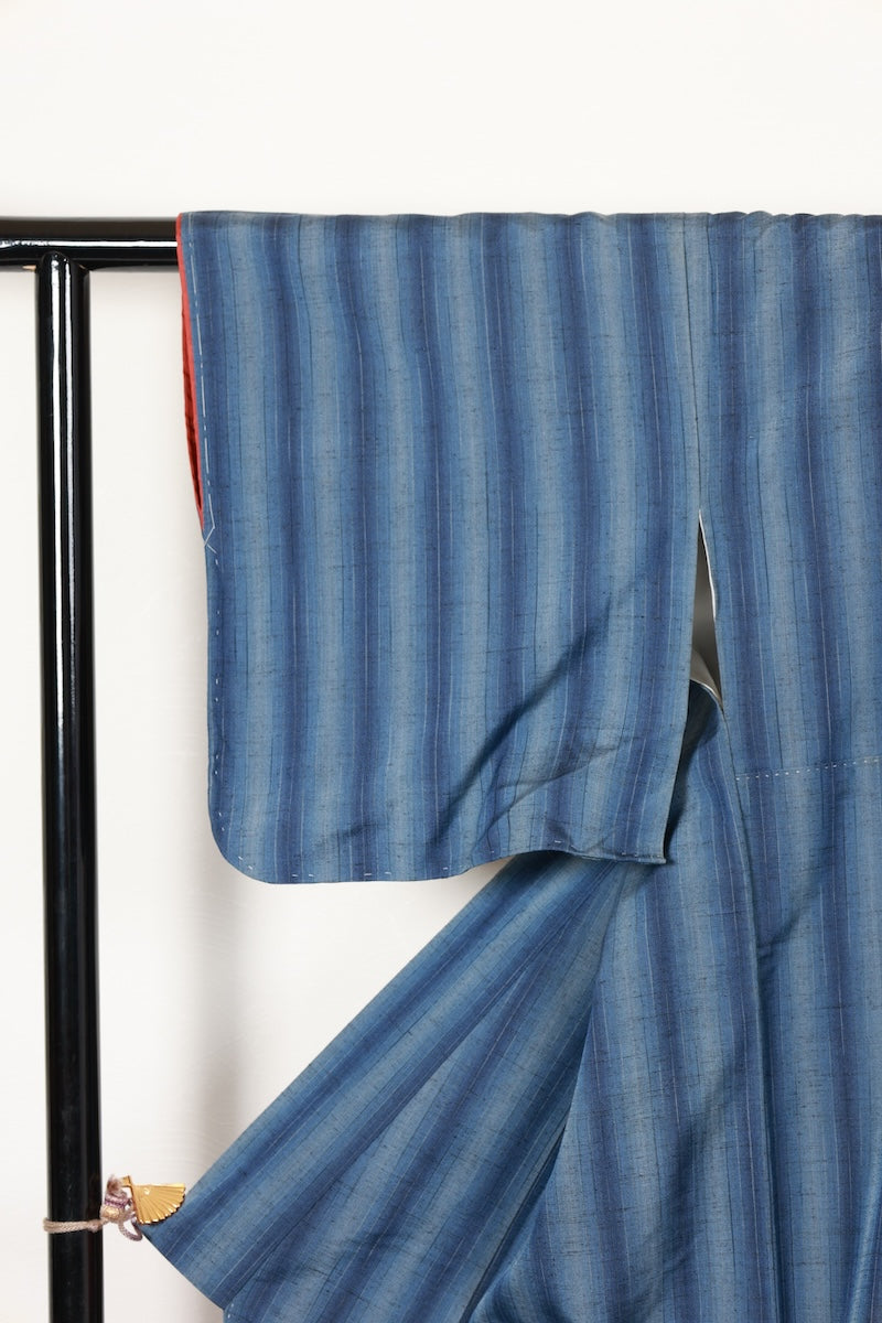 Tsumugi kimono Indigo shade Pre-owned /R481