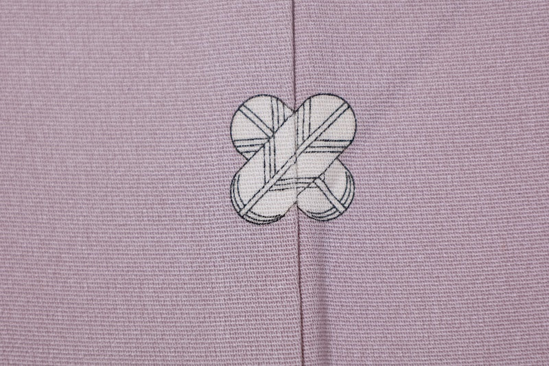 Irotomesode kimono Light gray, gold Hand-drawn Created by the artist pre-owned /R509