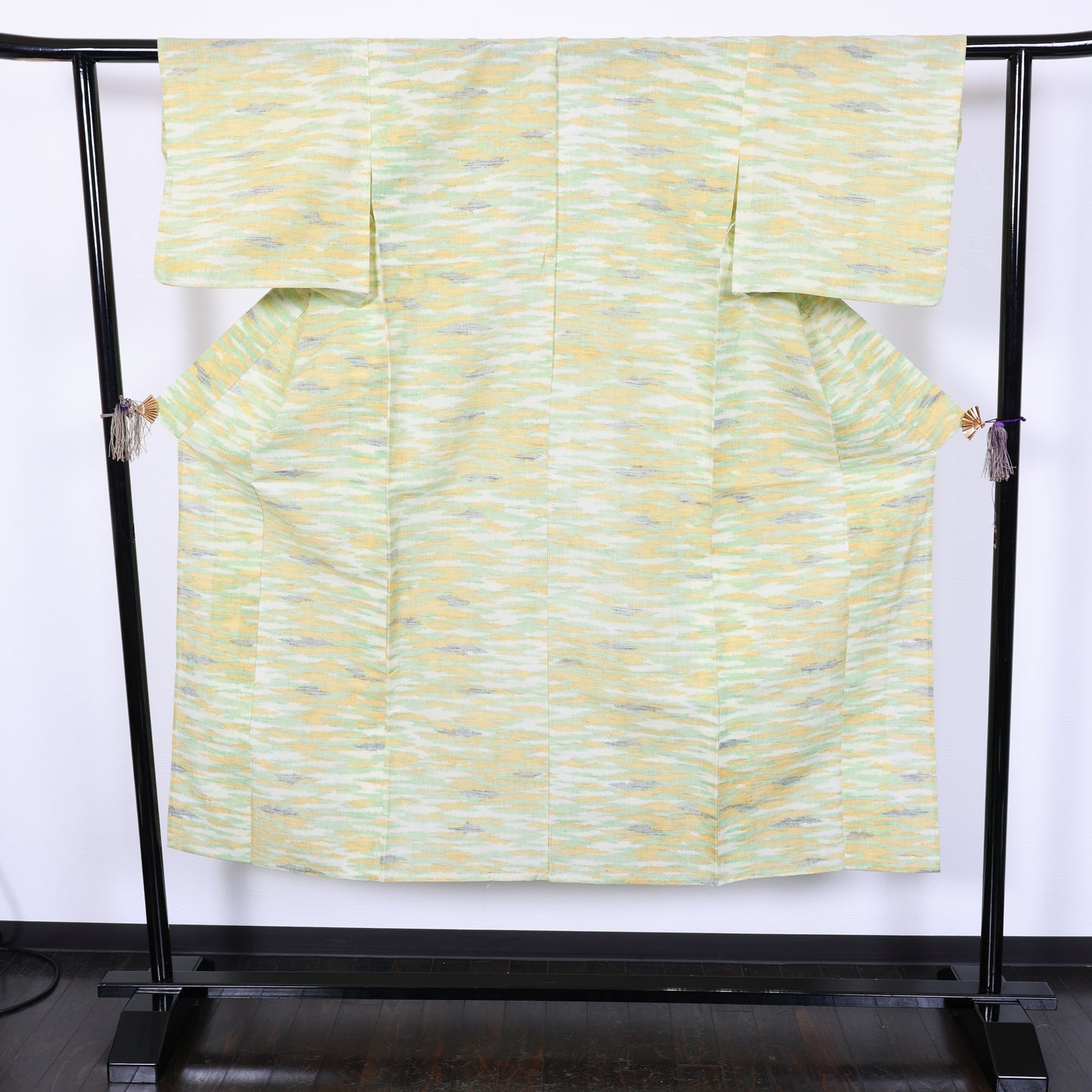 Japanese kimono<komon>-size silk 100% silk  / T24