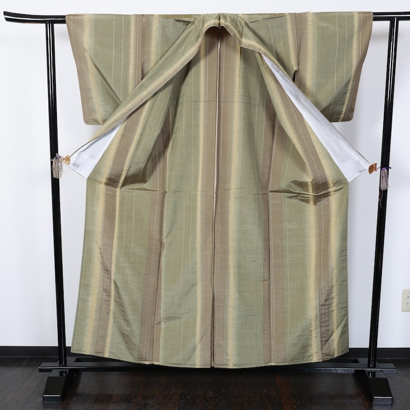Japanese kimono<tsumugi>-size M silk 100% silk  /T35