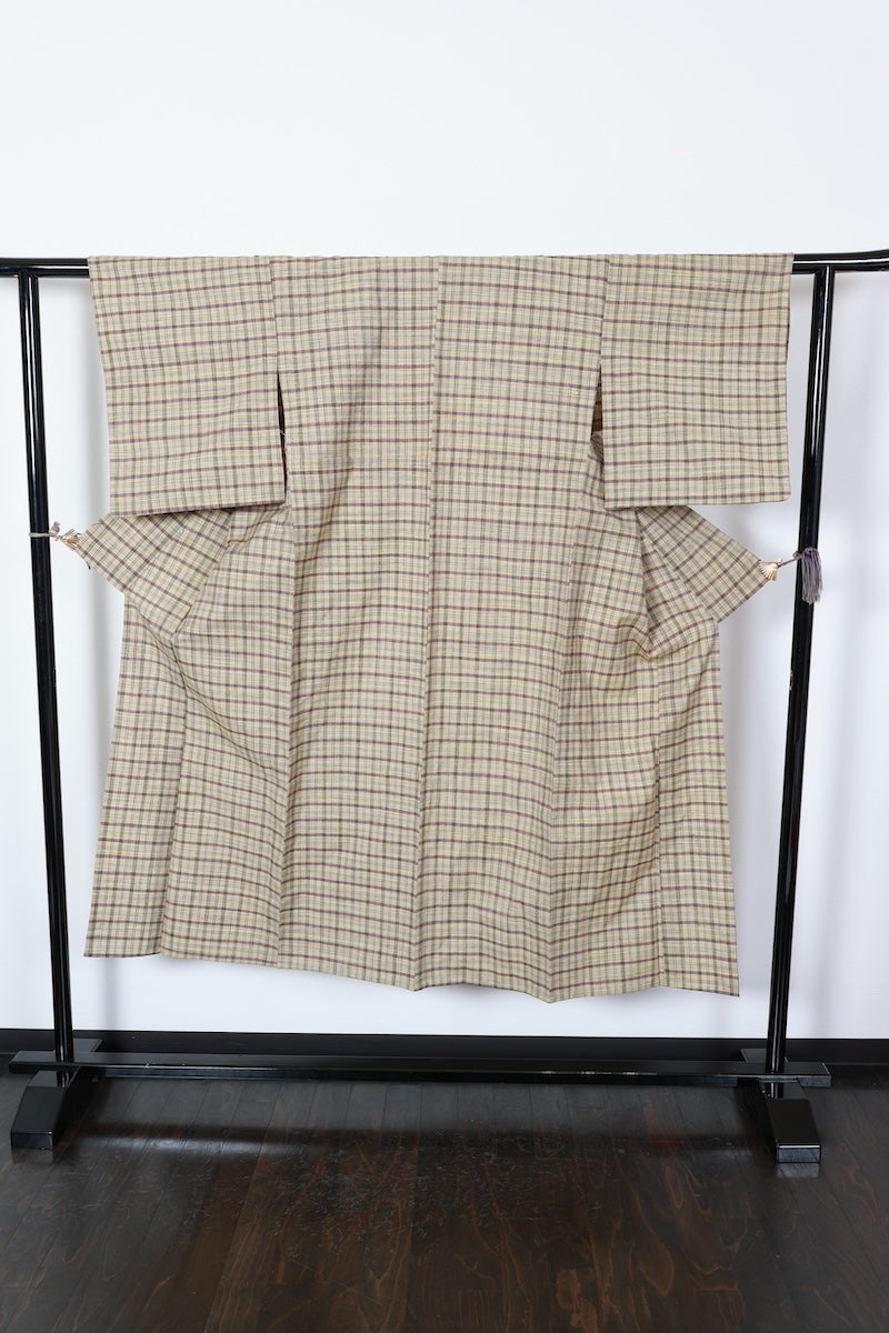 Komon kimono yellow-green pre-owned /R556