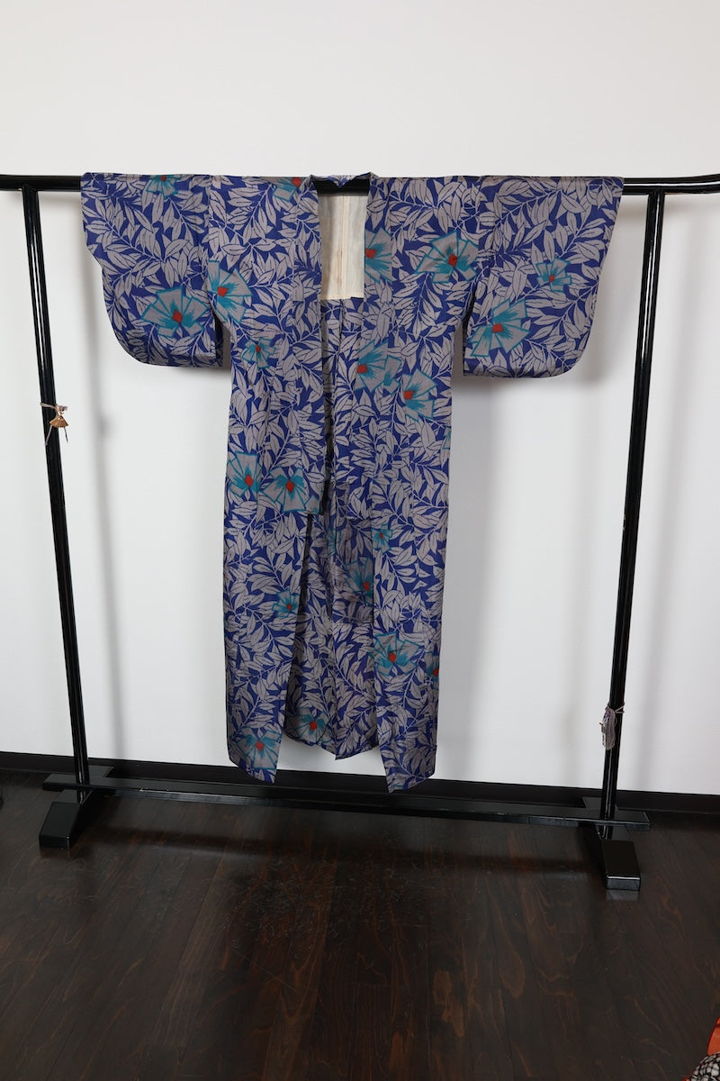 Tsumugi kimono Blue Red Gray Flower pre-owned /R561