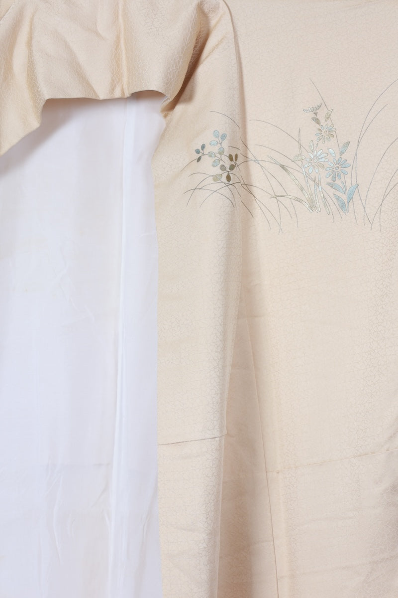 Houmongi kimono cream color gold silver pre-owned /R569